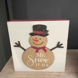 Snowman holiday wood decor
